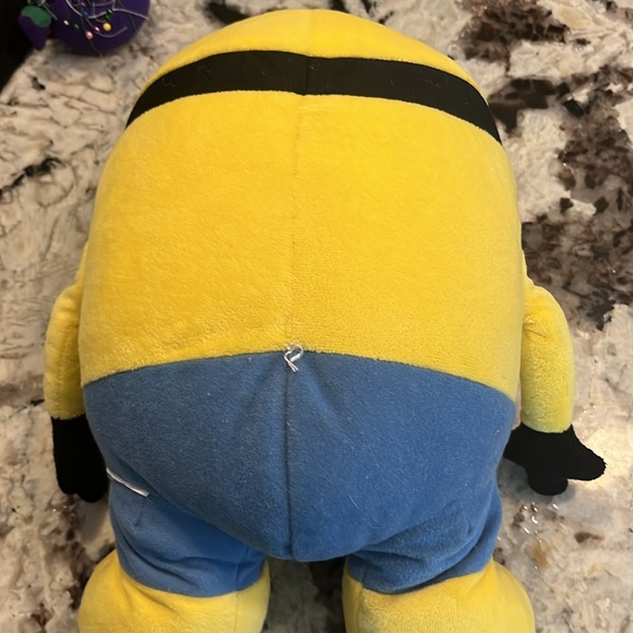 Build A Bear Minion Bob Despicable Me Stuffed Plush Toy Yellow Dude Goggles - Picture 3 of 6